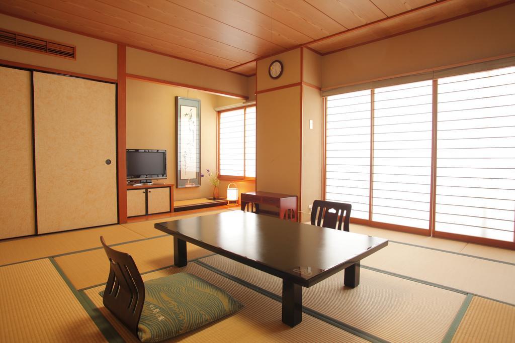 Kaike Kikunoya Hotell Yonago Rum bild